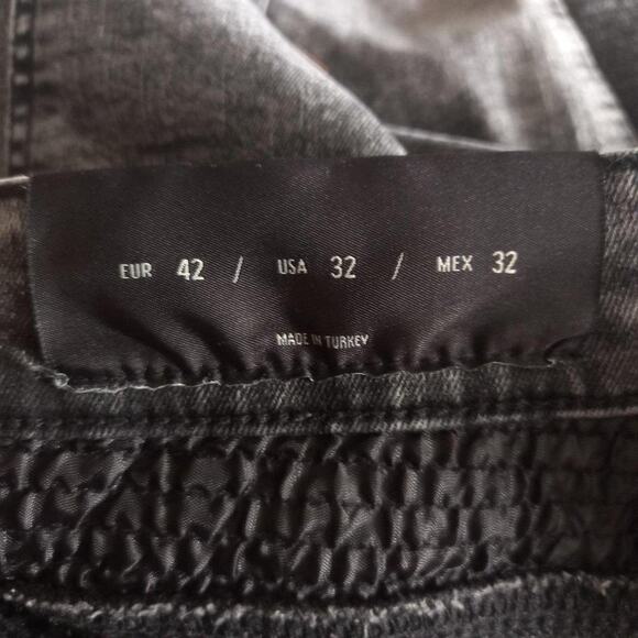 Zara skinny Jeans "the new biker" collection - size 32 in - Picture 8 of 8